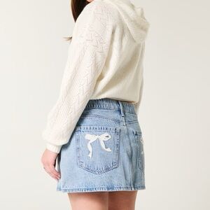 Hollister bow skirt